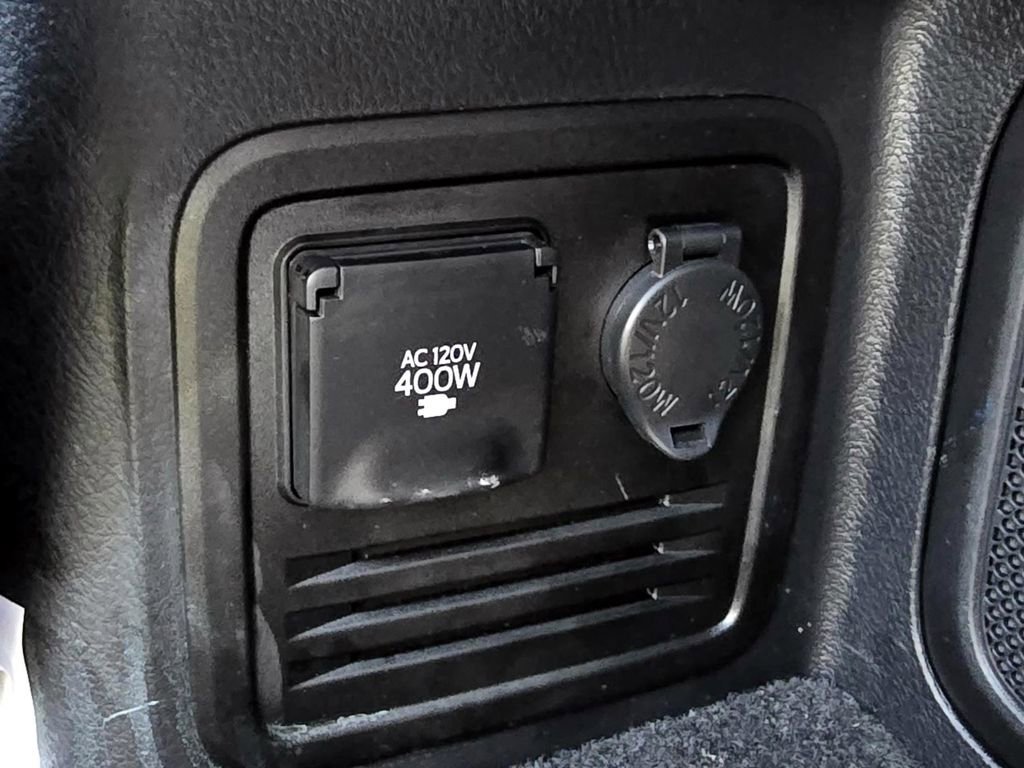 Used 2024 Toyota 4Runner Limited image 32