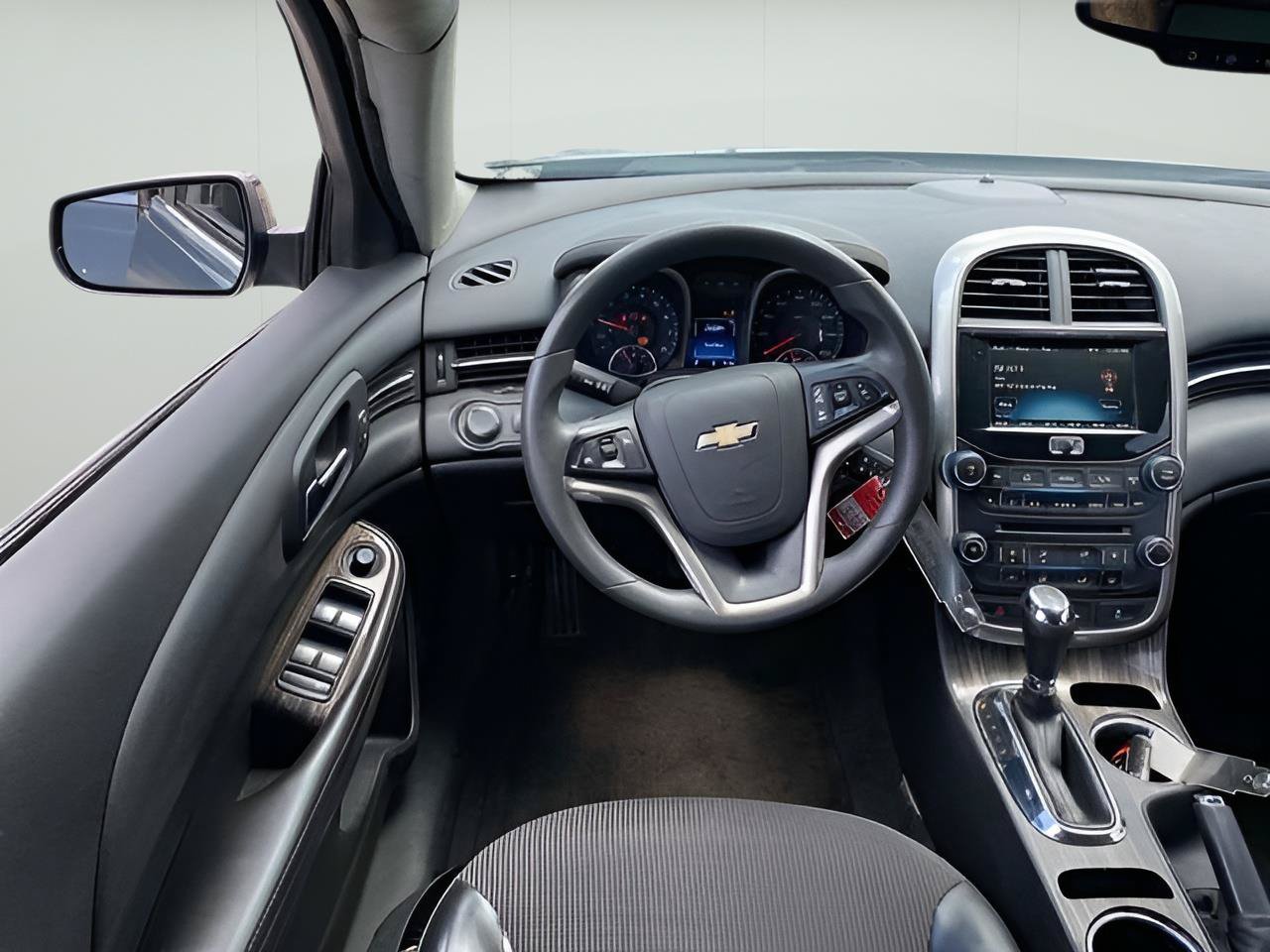 Used 2015 Chevrolet Malibu LT w/ Power Convenience Package FWD image 25