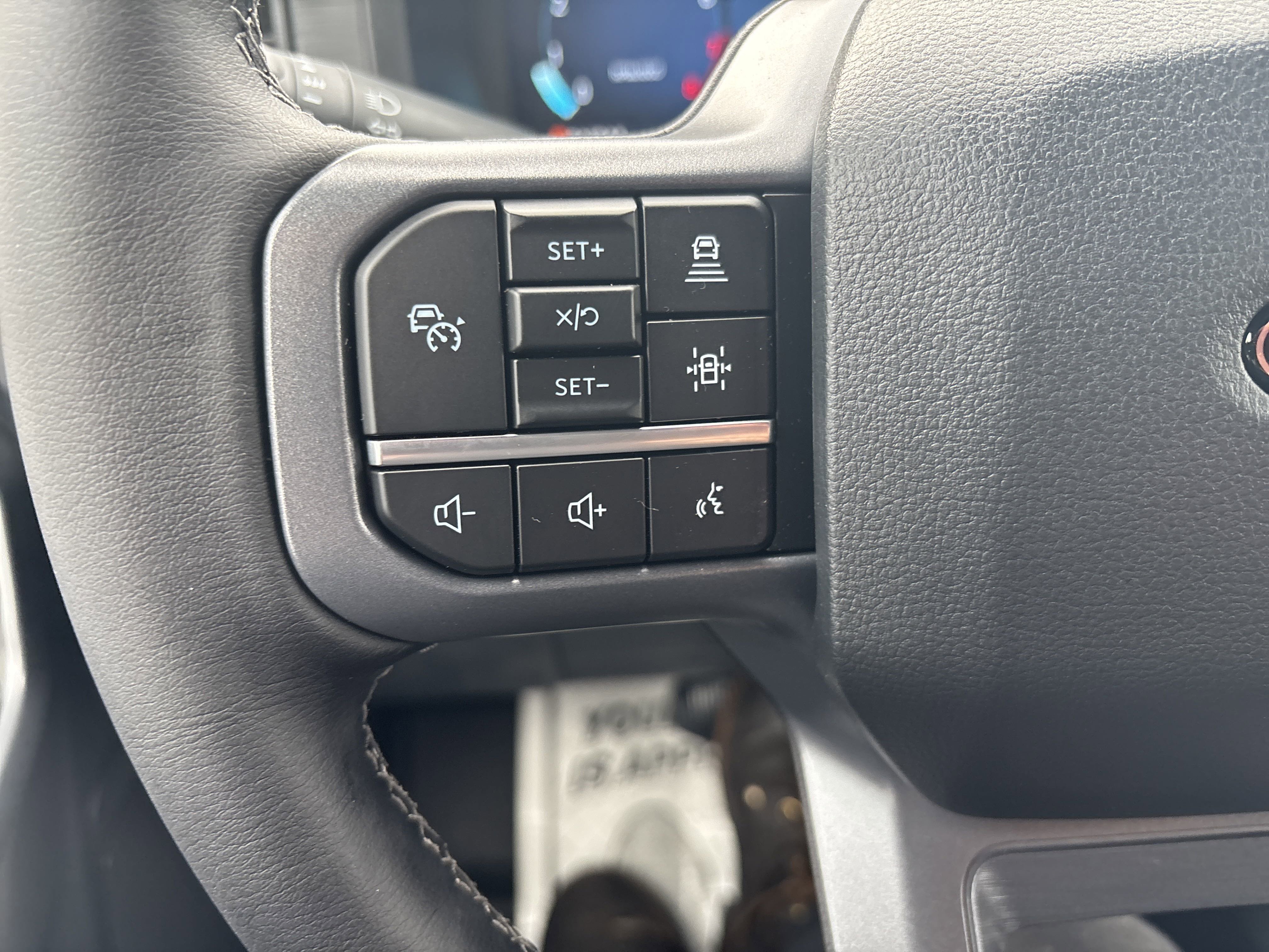 New 2025 Ford F150 XLT w/ Equipment Group 302A MID image 19