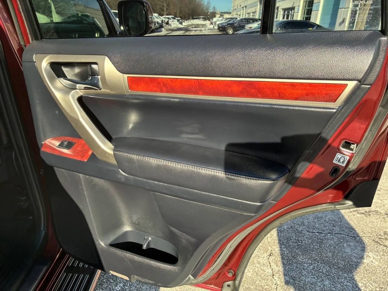 Used 2013 Lexus GX 460 w/ Comfort Plus Pkg image 26