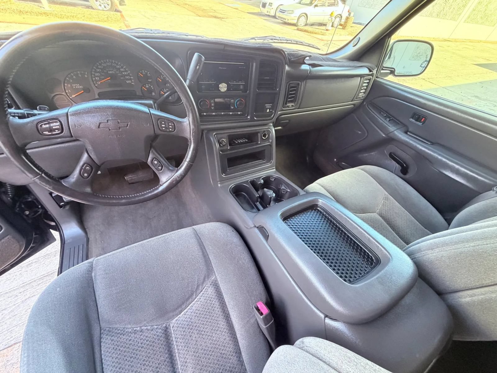 Used 2004 Chevrolet Silverado 1500 4x4 Extended Cab w/ Z71 Convenience Package 1 image 12