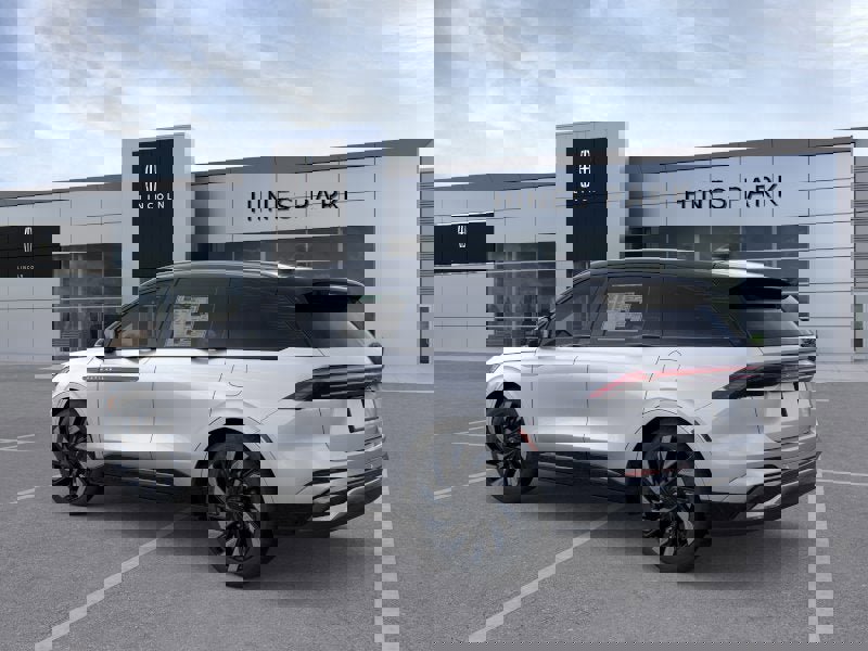 New 2026 Lincoln Nautilus Reserve w/ Jet Appearance Package AWD/4WD image 4