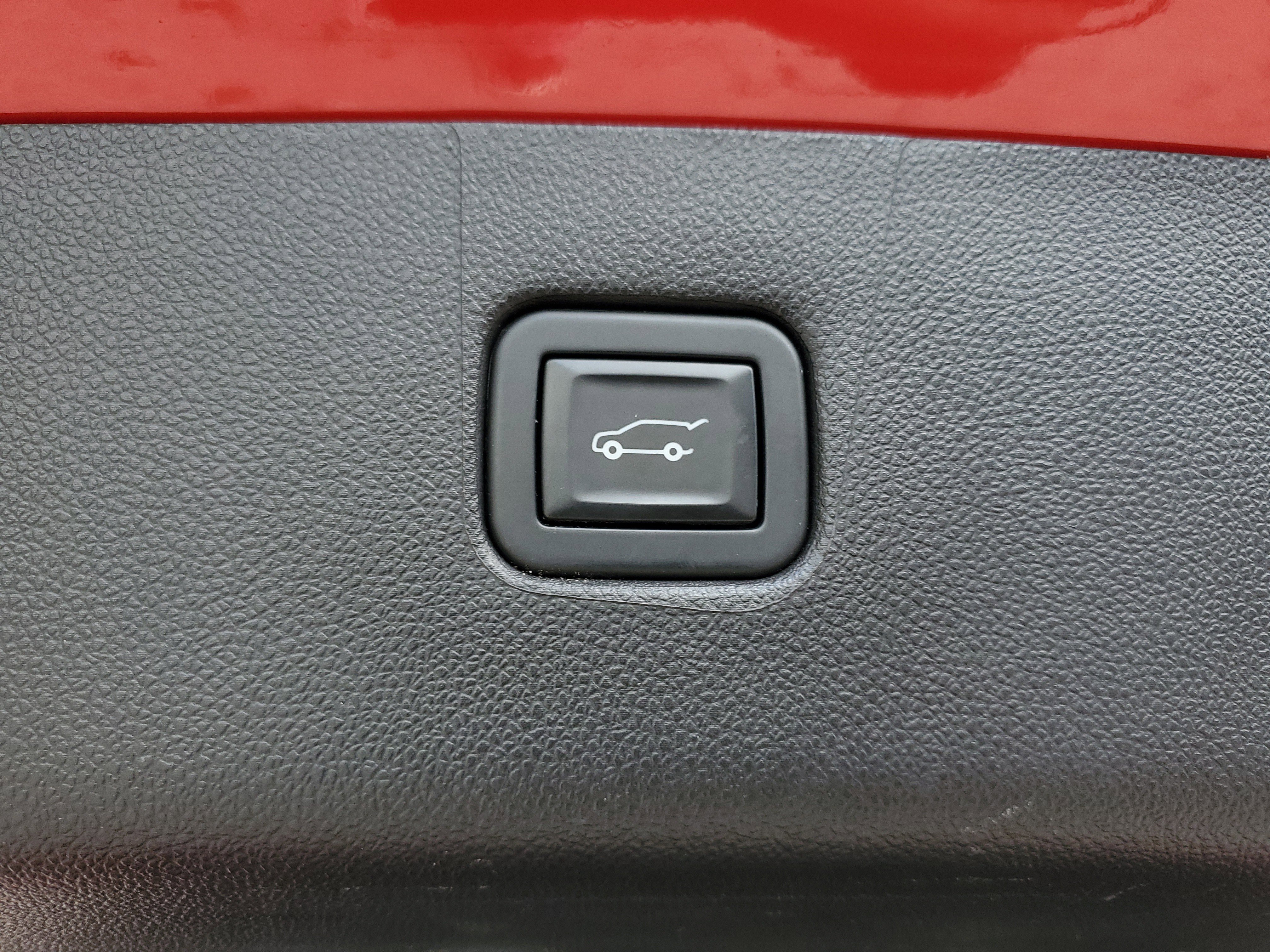 Used 2022 Chevrolet Blazer RS w/ Enhanced Convenience Package image 18