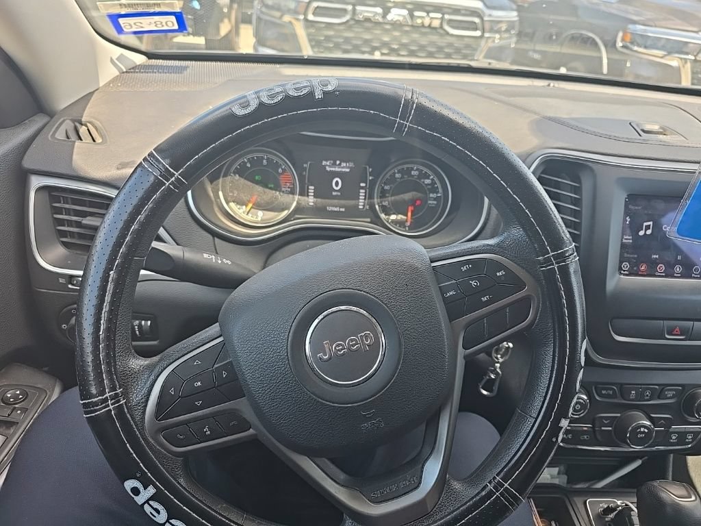Used 2019 Jeep Cherokee Latitude w/ Popular Appearance Group FWD image 15