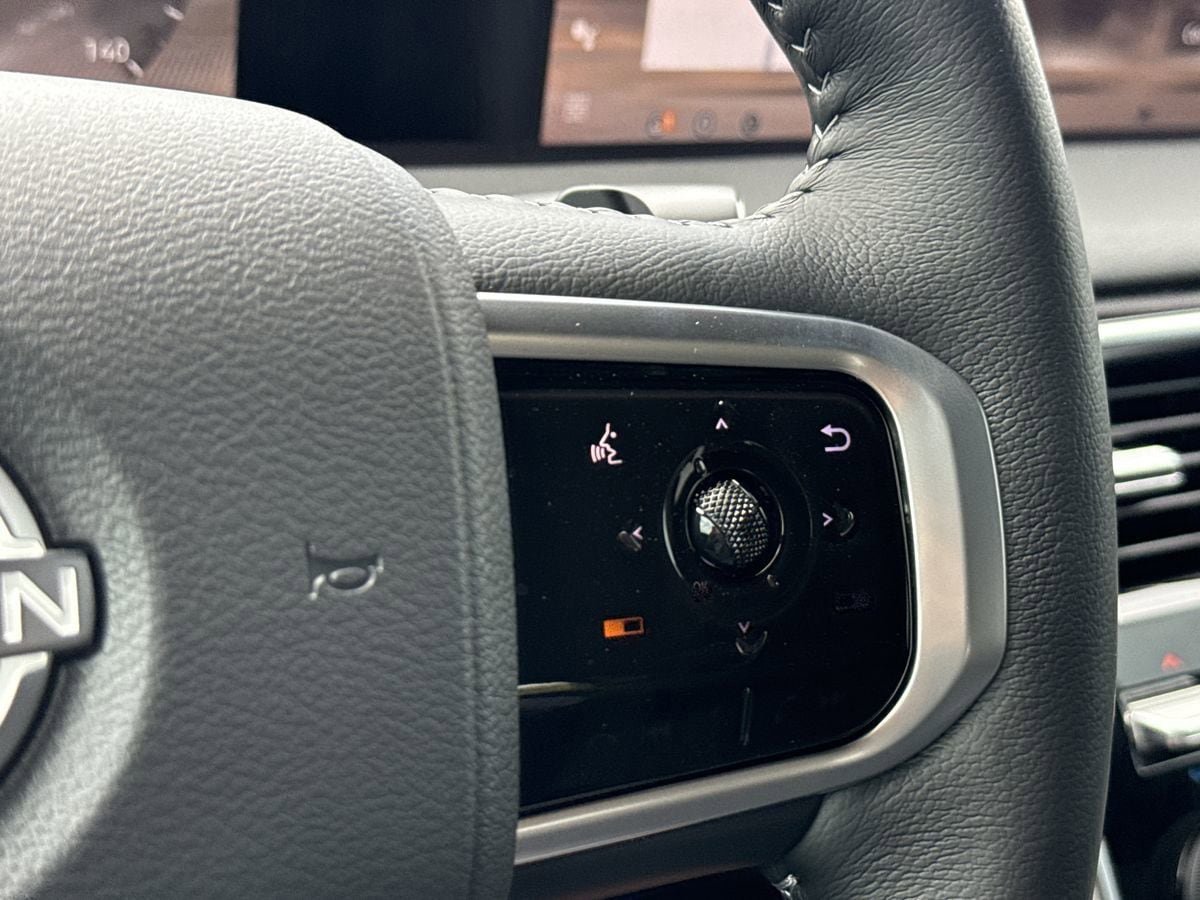 New 2026 Nissan Armada SL w/ Captain's Chari Seat Package image 23
