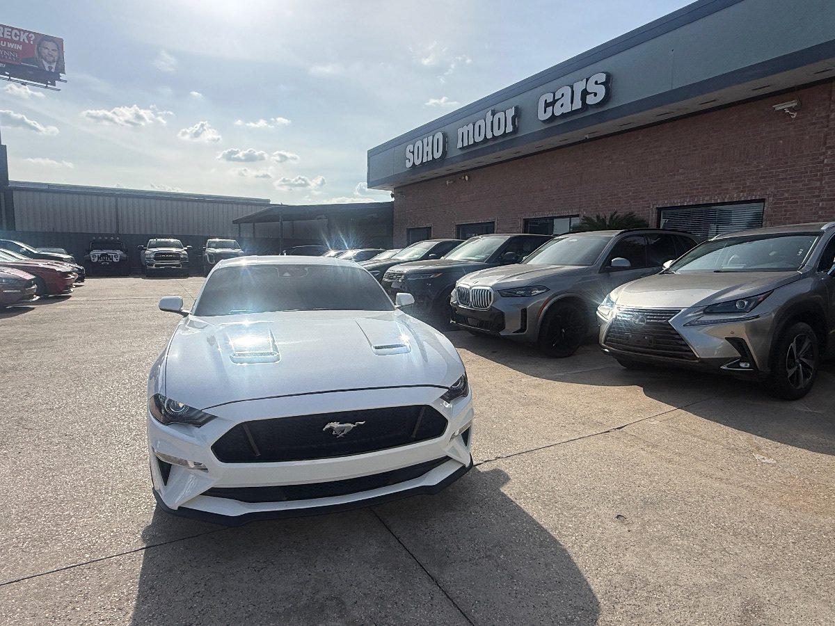 Used 2021 Ford Mustang GT Premium RWD image 8