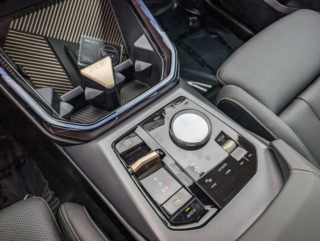 New 2025 BMW X3 xDrive30i w/ Convenience Package image 30