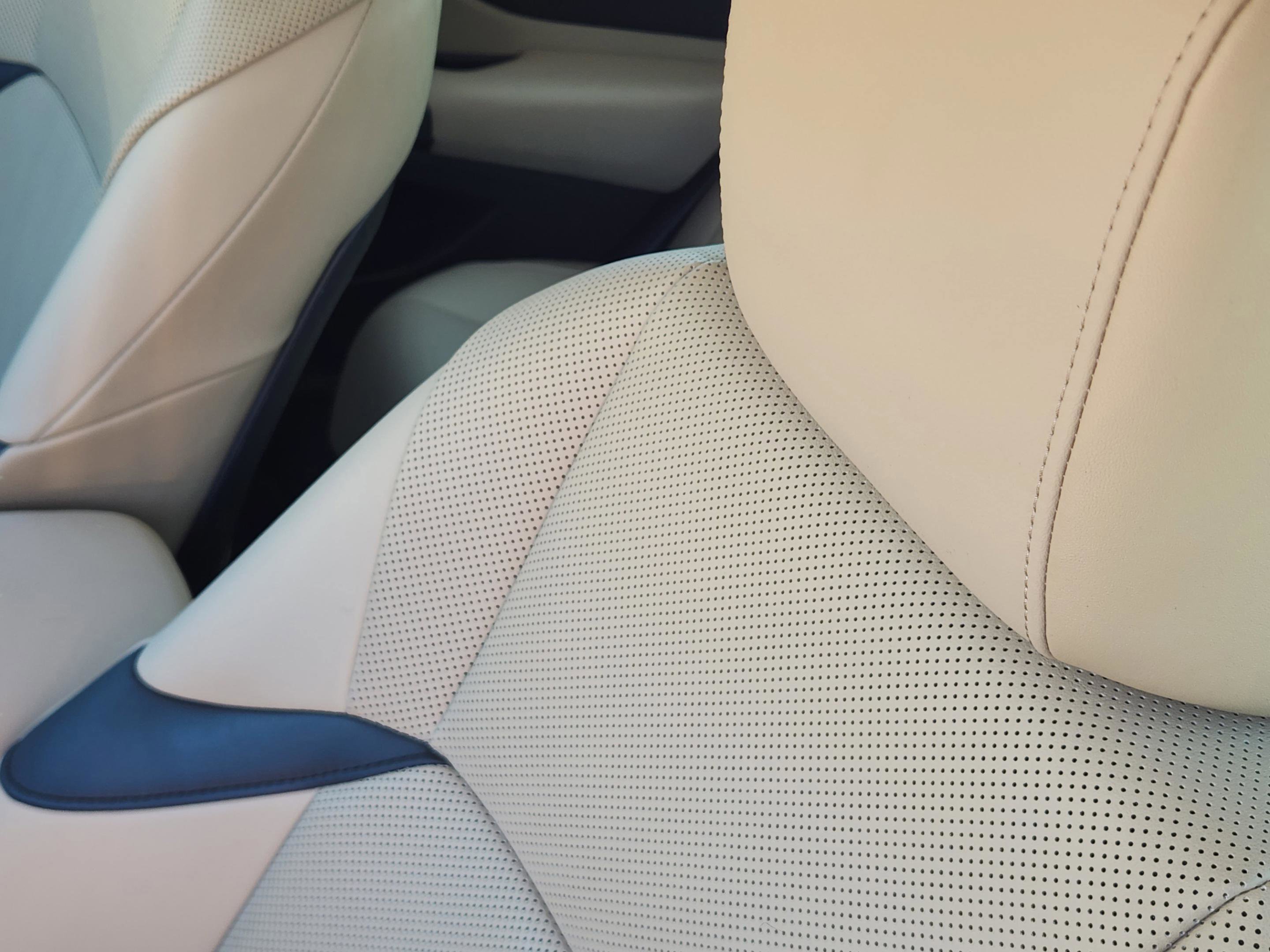 Used 2021 Lexus ES 350 w/ Premium Package FWD image 7