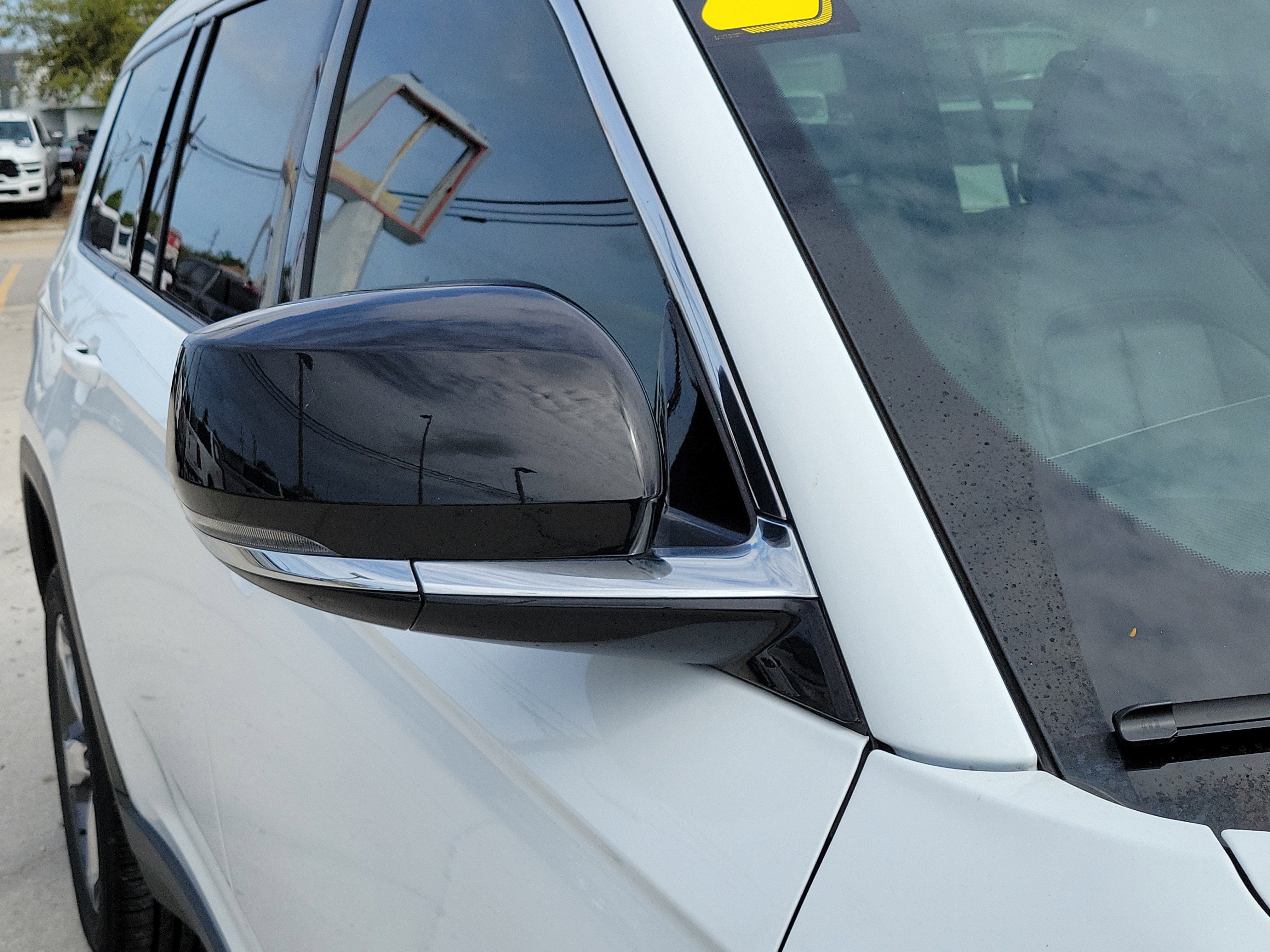 Used 2022 Jeep Grand Cherokee L Limited image 9