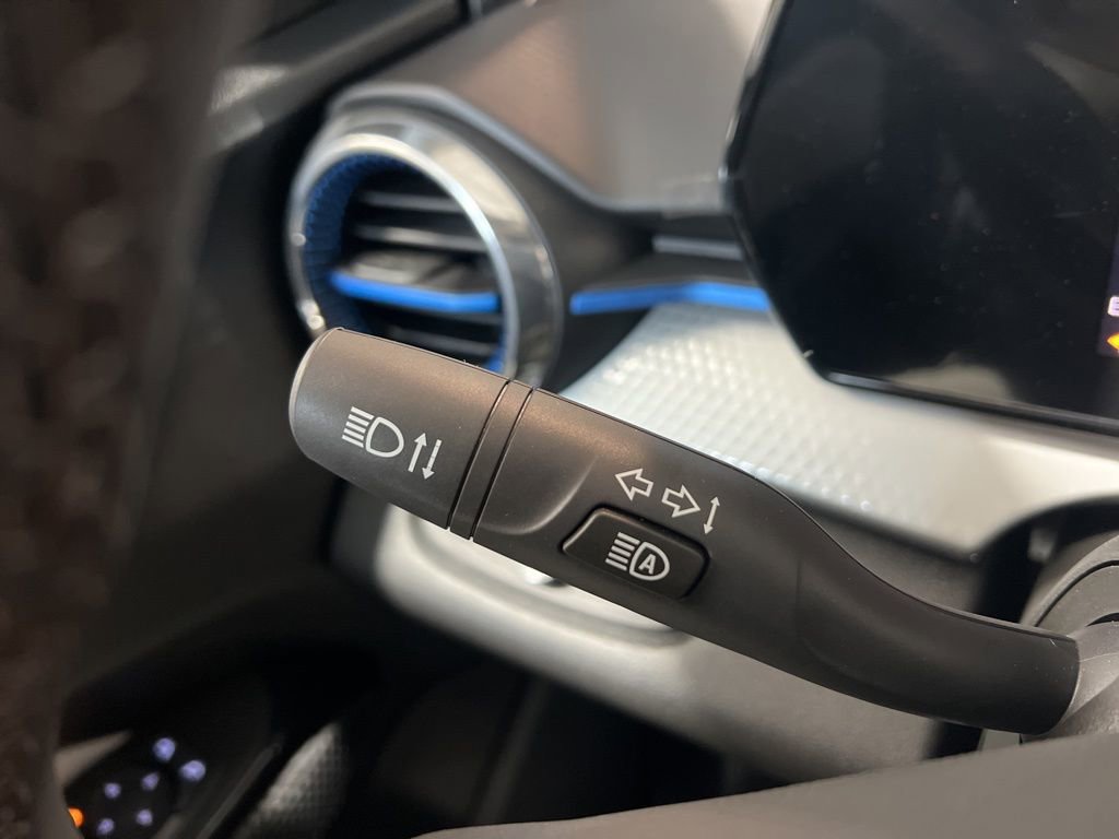 New 2026 Chevrolet Trax LT w/ Sunroof Package image 14