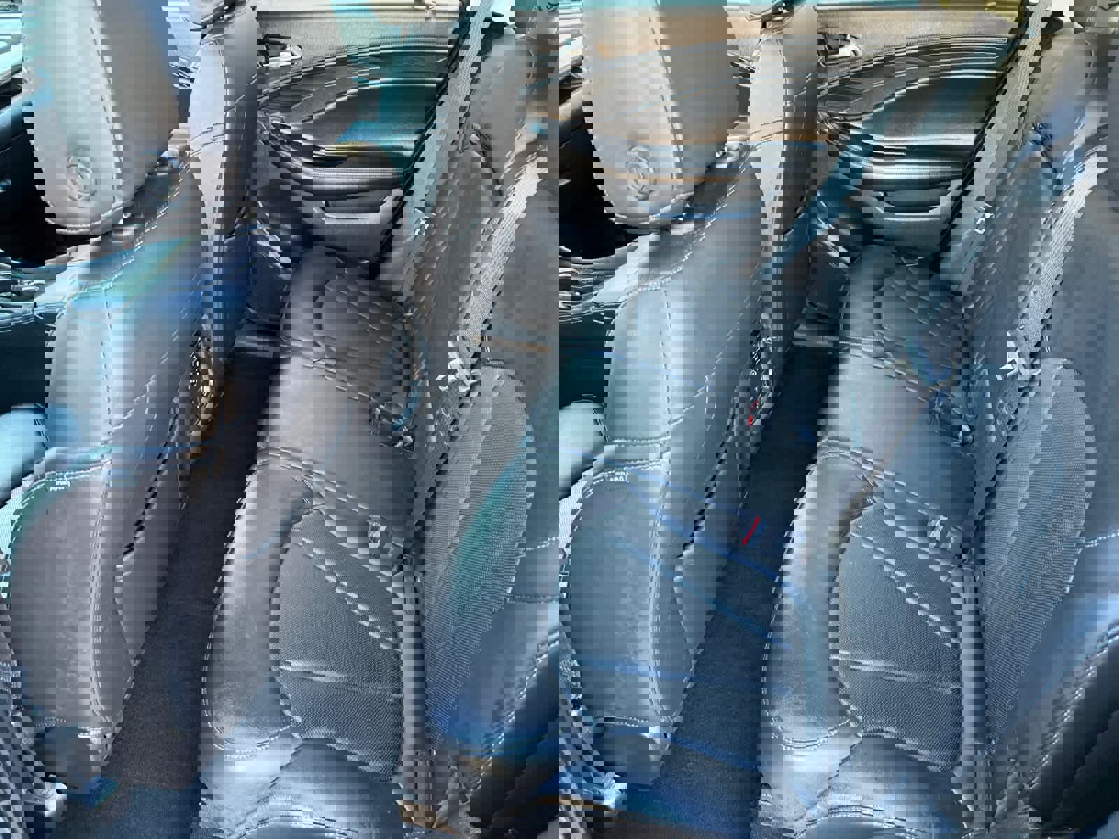 Used 2020 Buick Envision Essence image 11