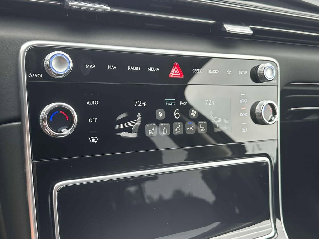 New 2025 Genesis GV80 2.5T image 25