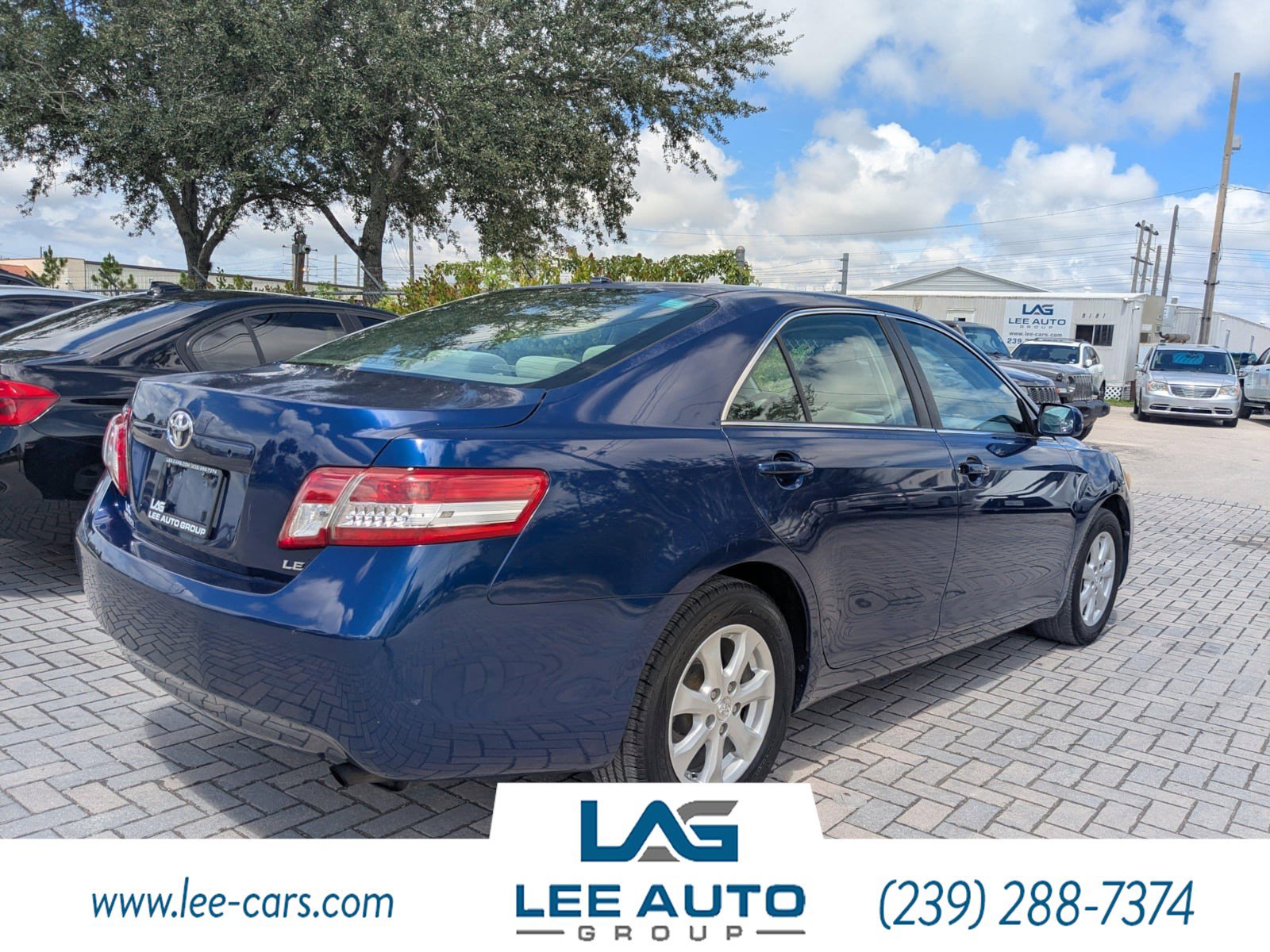 Used 2011 Toyota Camry LE w/ LE Extra-Value Pkg image 3