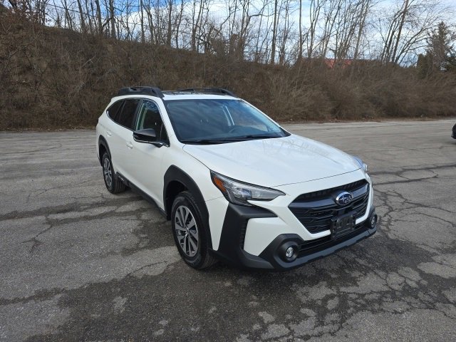 Used 2024 Subaru Outback Premium image 8