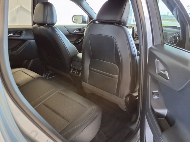 Used 2026 Chevrolet Equinox LT w/ Convenience Package II FWD image 27