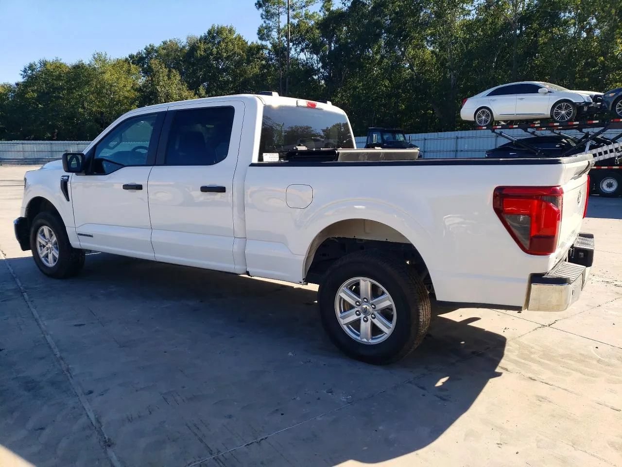 Used 2024 Ford F150 XL w/ Equipment Group 104A Hybrid AWD/4WD image 3