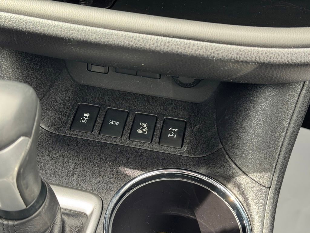 Used 2018 Toyota Highlander SE image 43