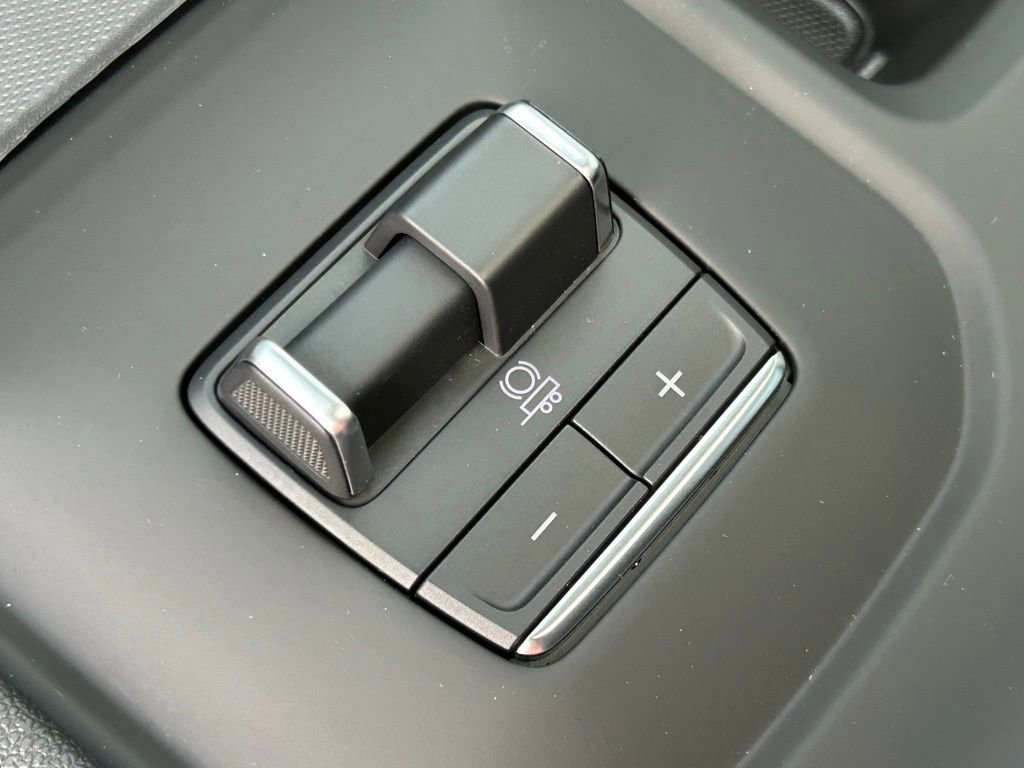 Used 2025 GMC Sierra 2500 AT4 w/ AT4 Premium Plus Package image 53