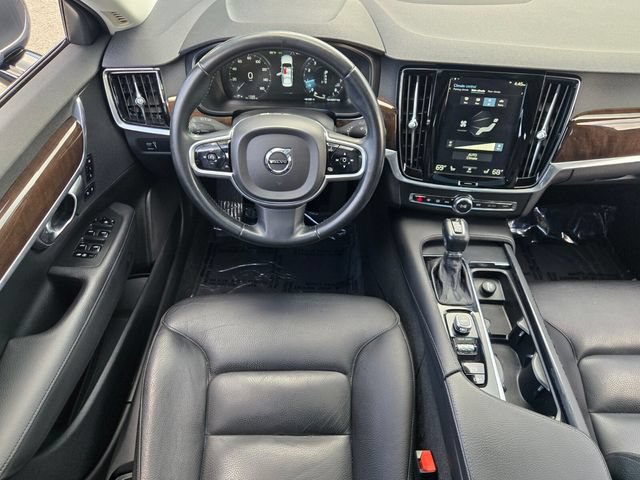 Used 2017 Volvo S90 T5 Momentum w/ Convenience Package FWD image 13