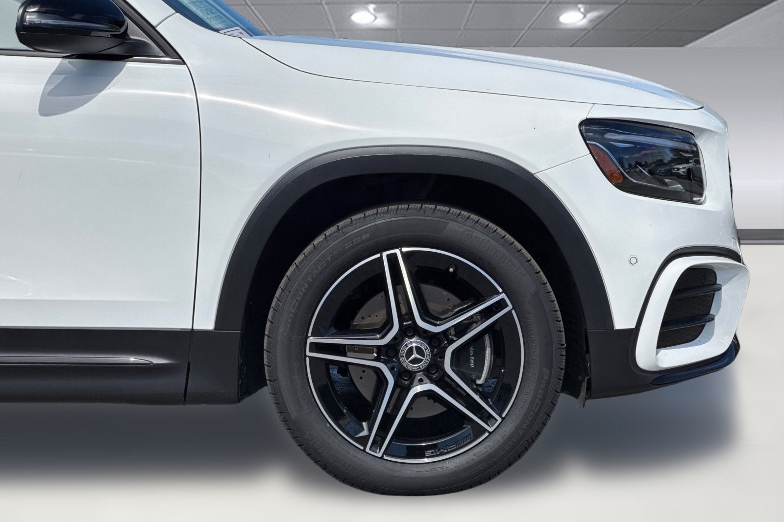Used 2024 Mercedes-Benz GLB 250 image 34