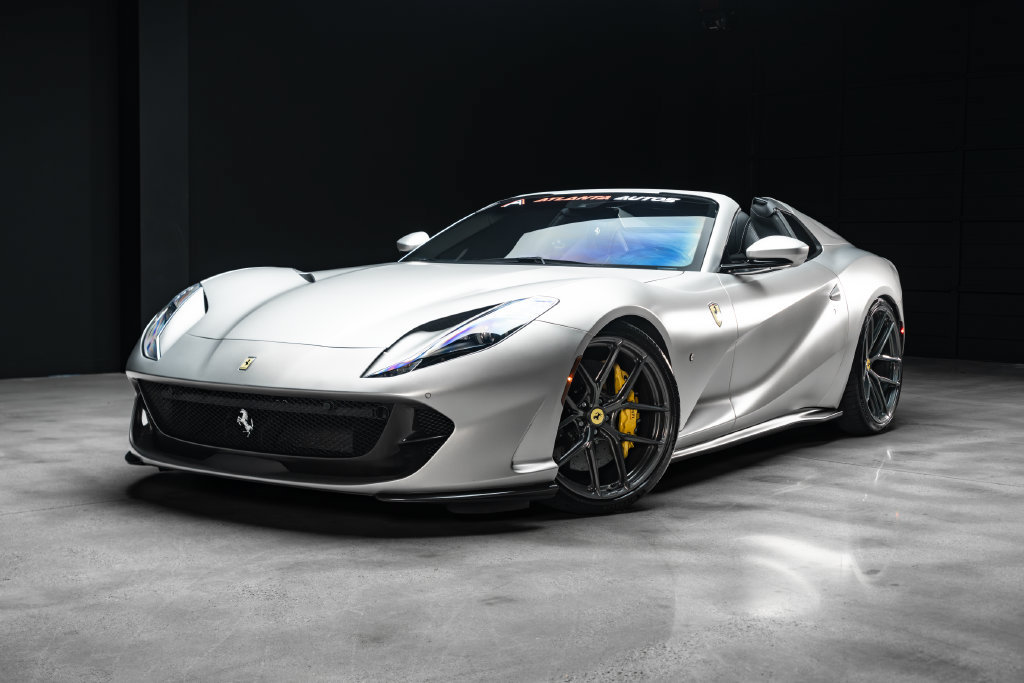 Used 2021 Ferrari 812 GTS RWD image 2