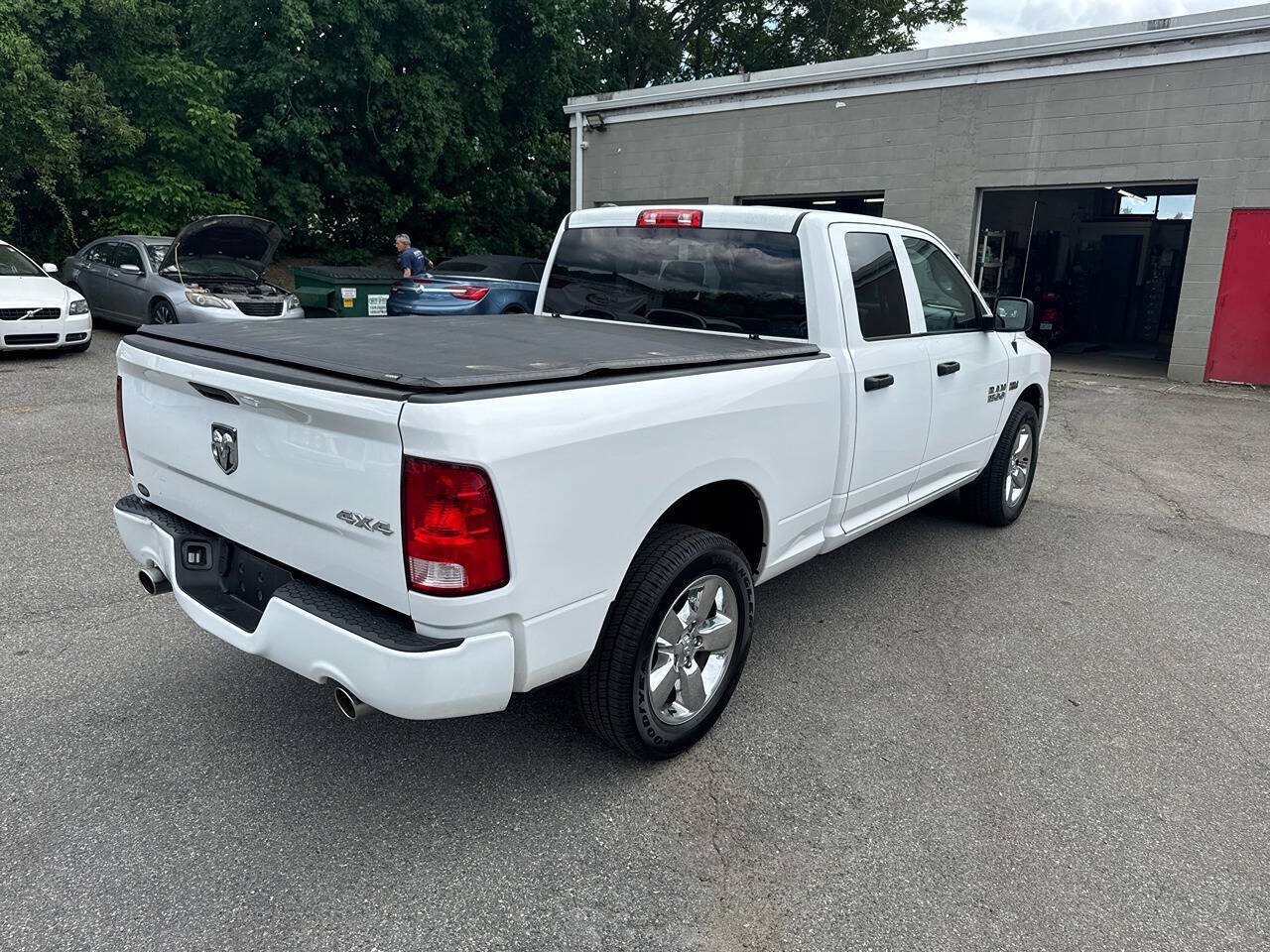 Used 2018 RAM 1500 Express w/ Express Value Package AWD/4WD image 8