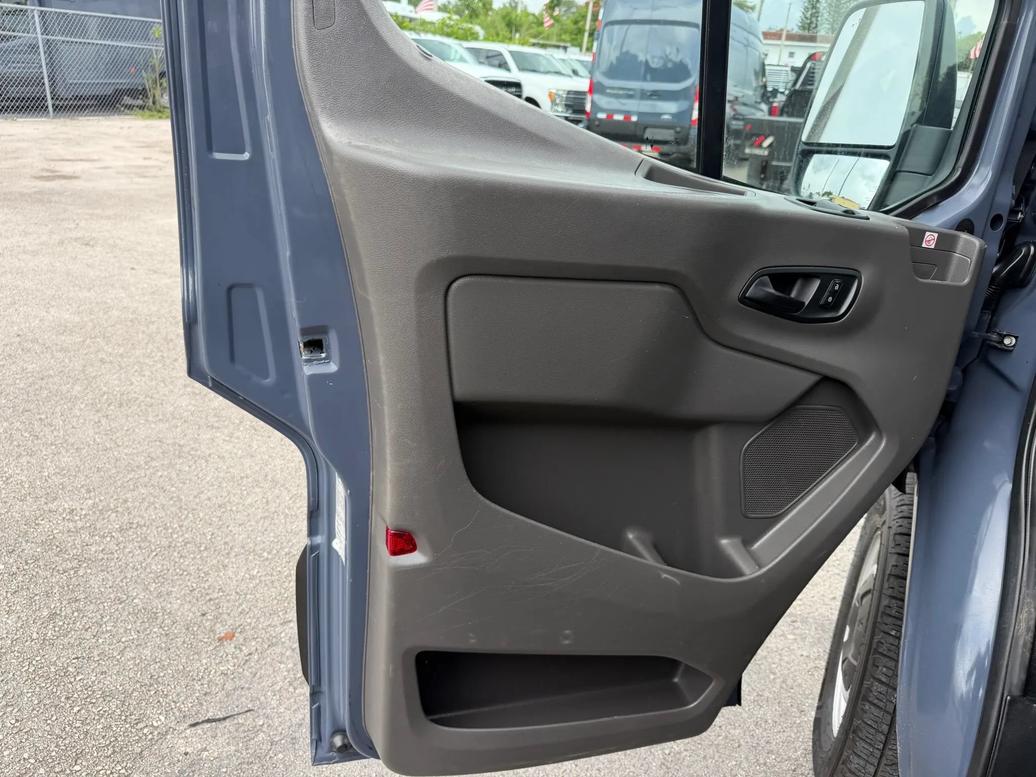 Used 2020 Ford Transit 250 148 High Roof Extended RWD image 11