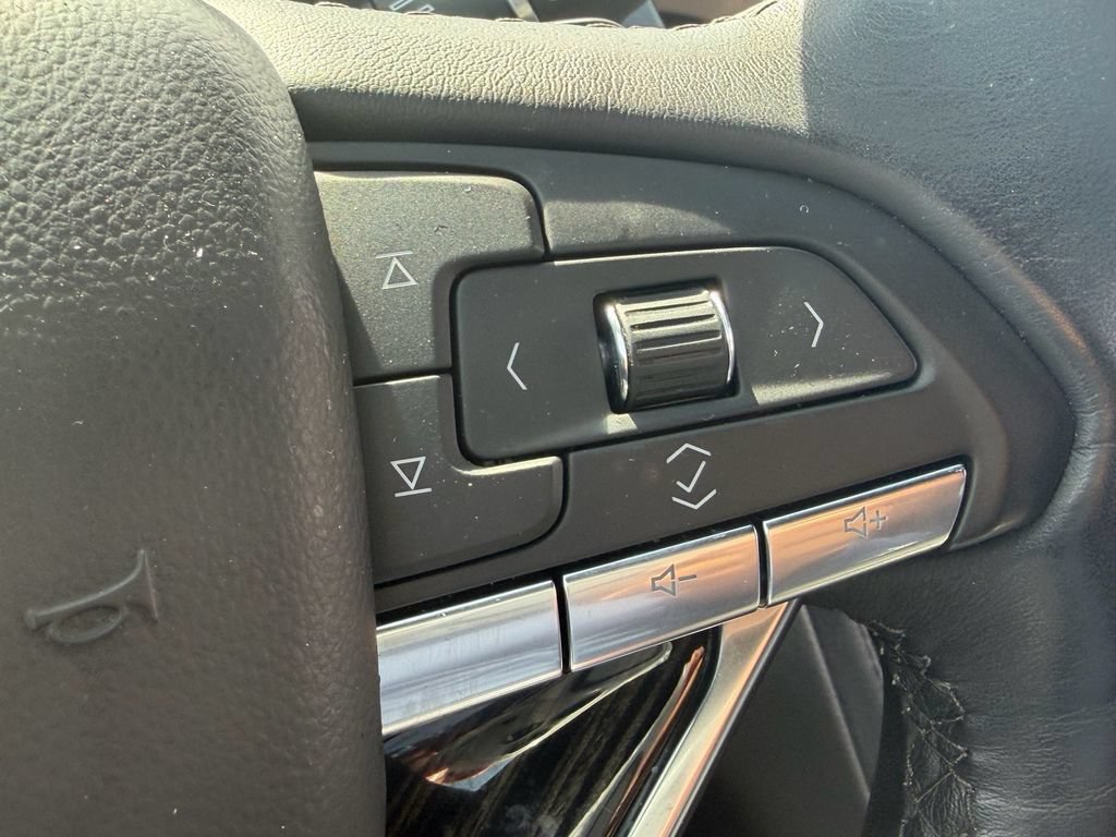 Used 2024 Cadillac XT6 Premium Luxury AWD/4WD image 30
