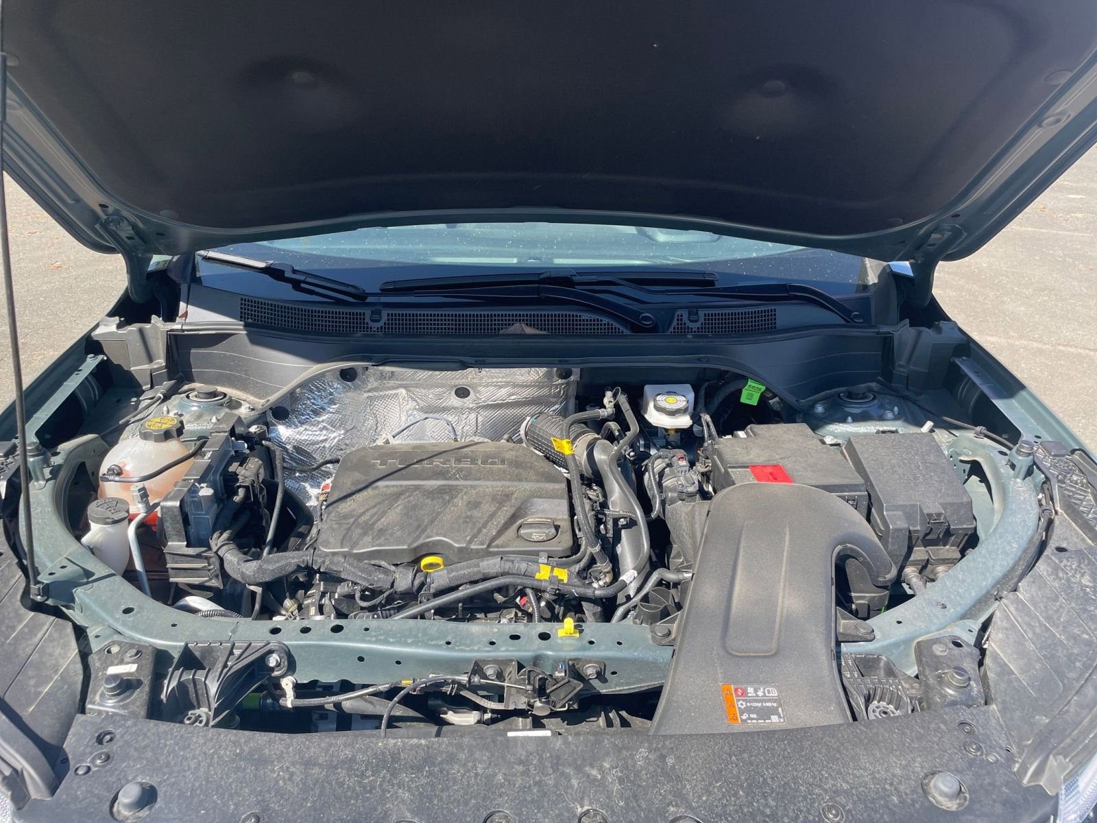 Used 2025 Chevrolet Trax LT w/ LT Convenience Package image 31