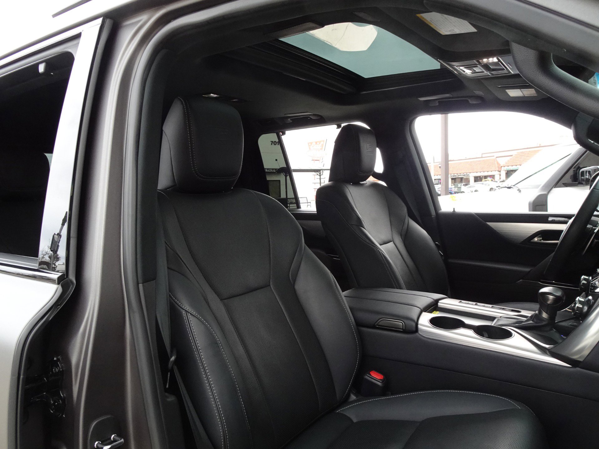 Used 2024 Lexus LX 600 F Sport AWD/4WD image 20