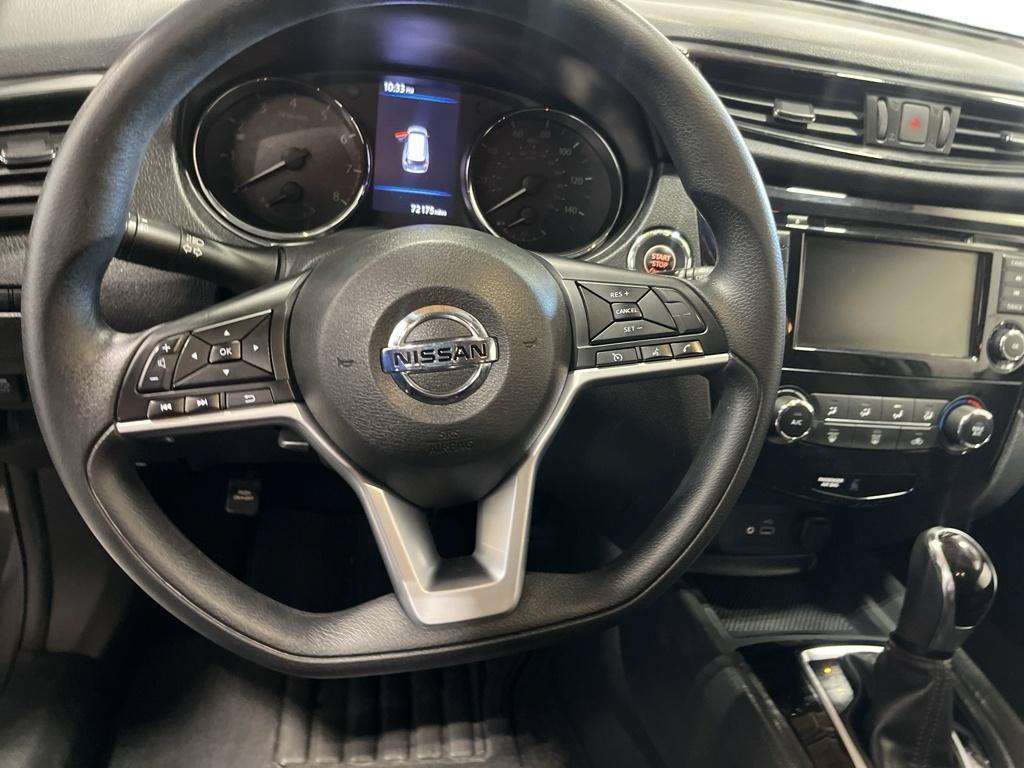 Used 2018 Nissan Rogue S AWD/4WD image 12
