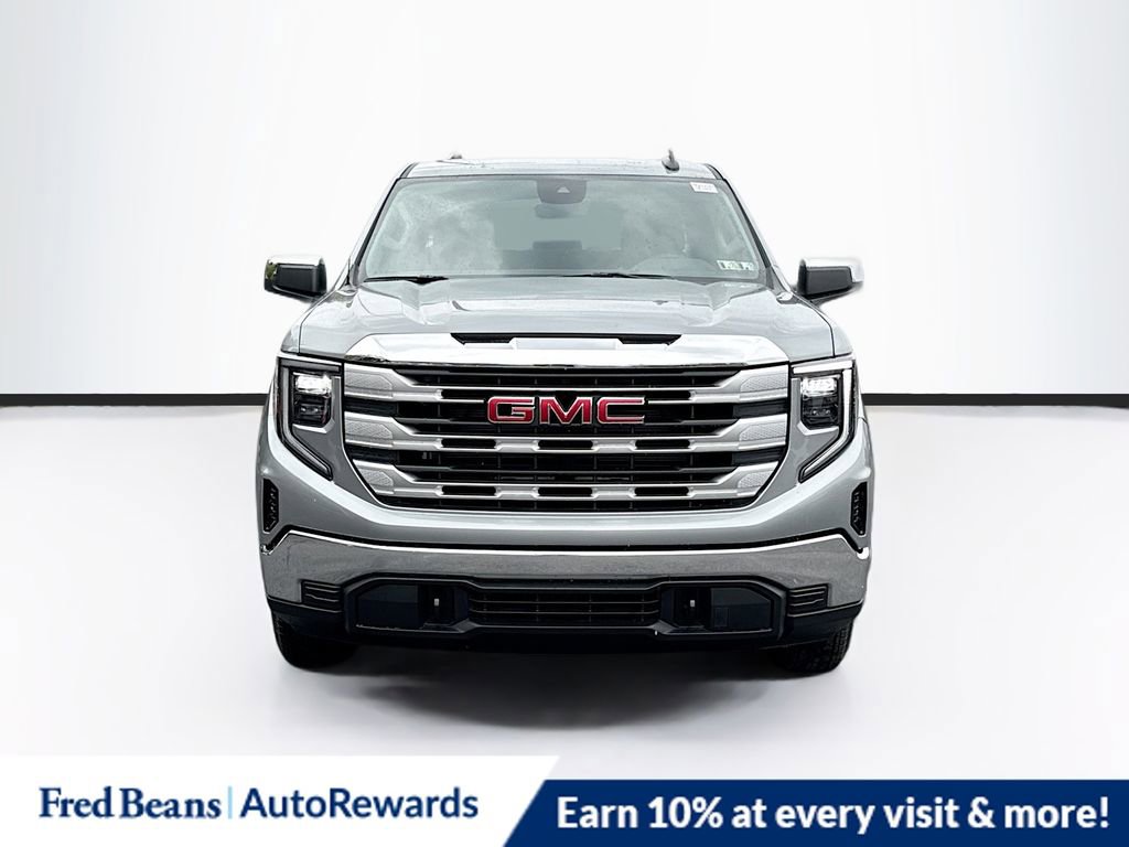 New 2026 GMC Sierra 1500 SLE image 2