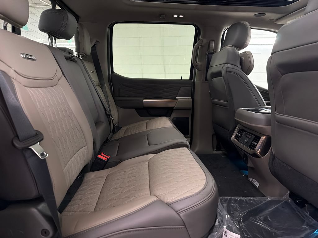 New 2026 Ford F250 Platinum w/ Platinum Plus Package AWD/4WD image 29