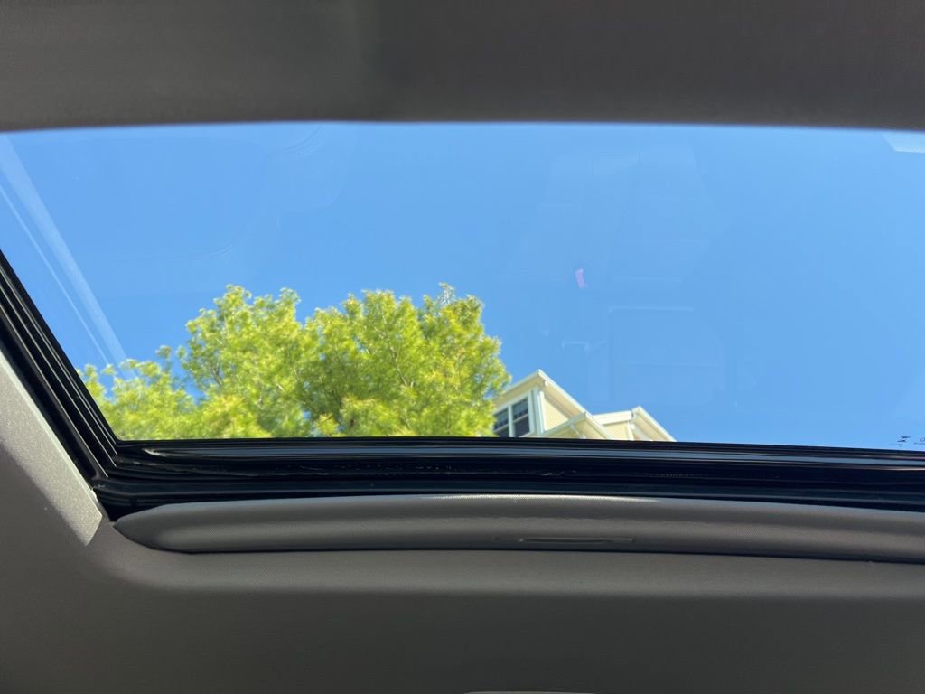 Used 2025 GMC Sierra 2500 Denali w/ Denali Reserve Package AWD/4WD image 26