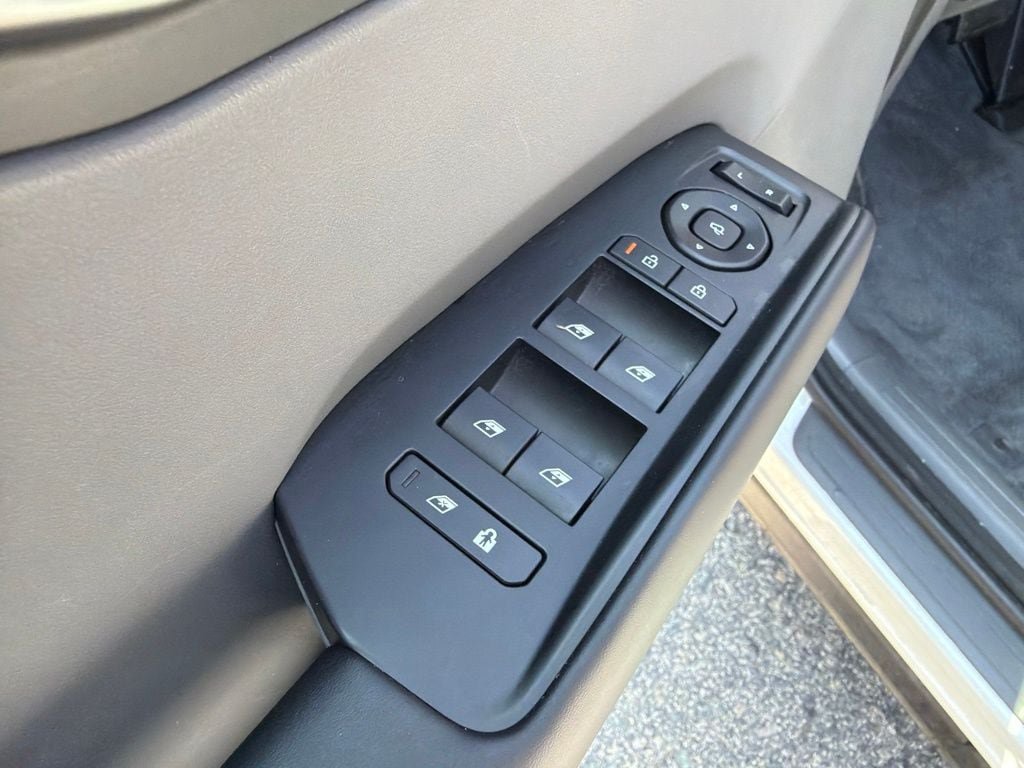 Certified 2024 Kia EV9 Wind AWD/4WD image 13