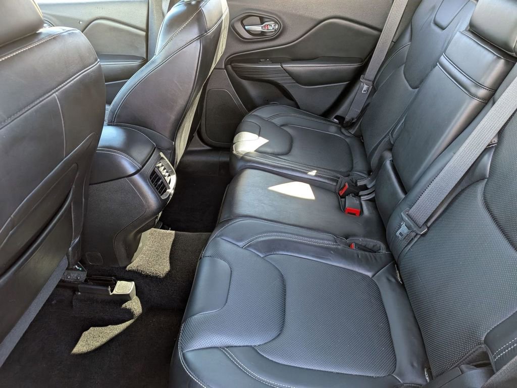 Used 2014 Jeep Cherokee Limited w/ Luxury Group AWD/4WD image 33