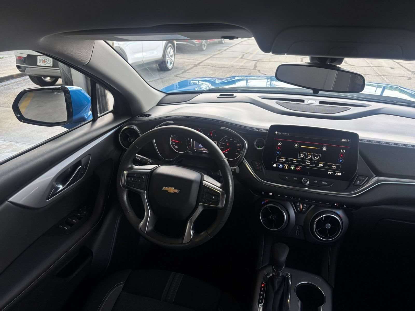 Used 2025 Chevrolet Blazer LT FWD image 34
