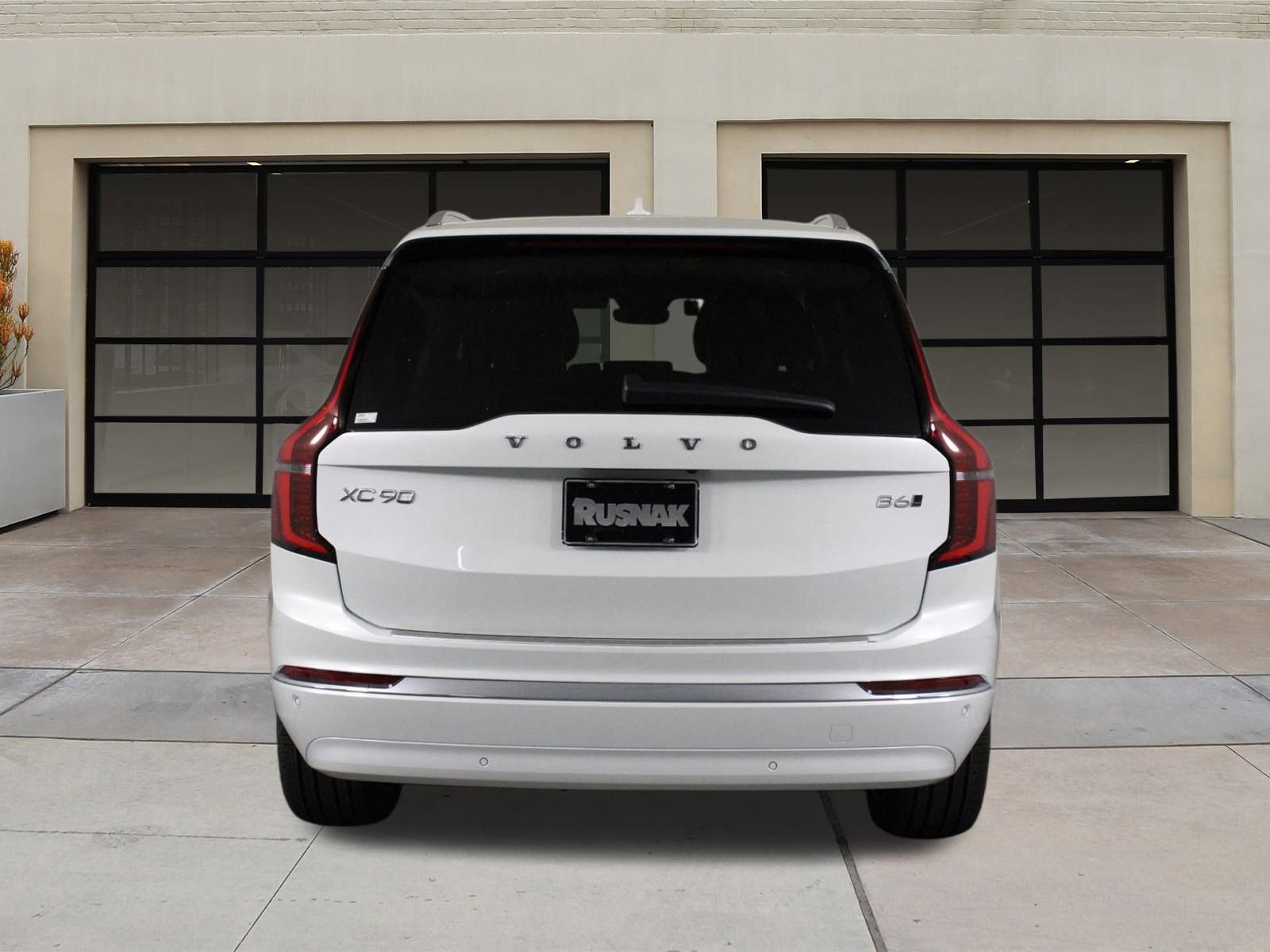 New 2025 Volvo XC90 B6 Plus w/ Protection Package Premier image 4