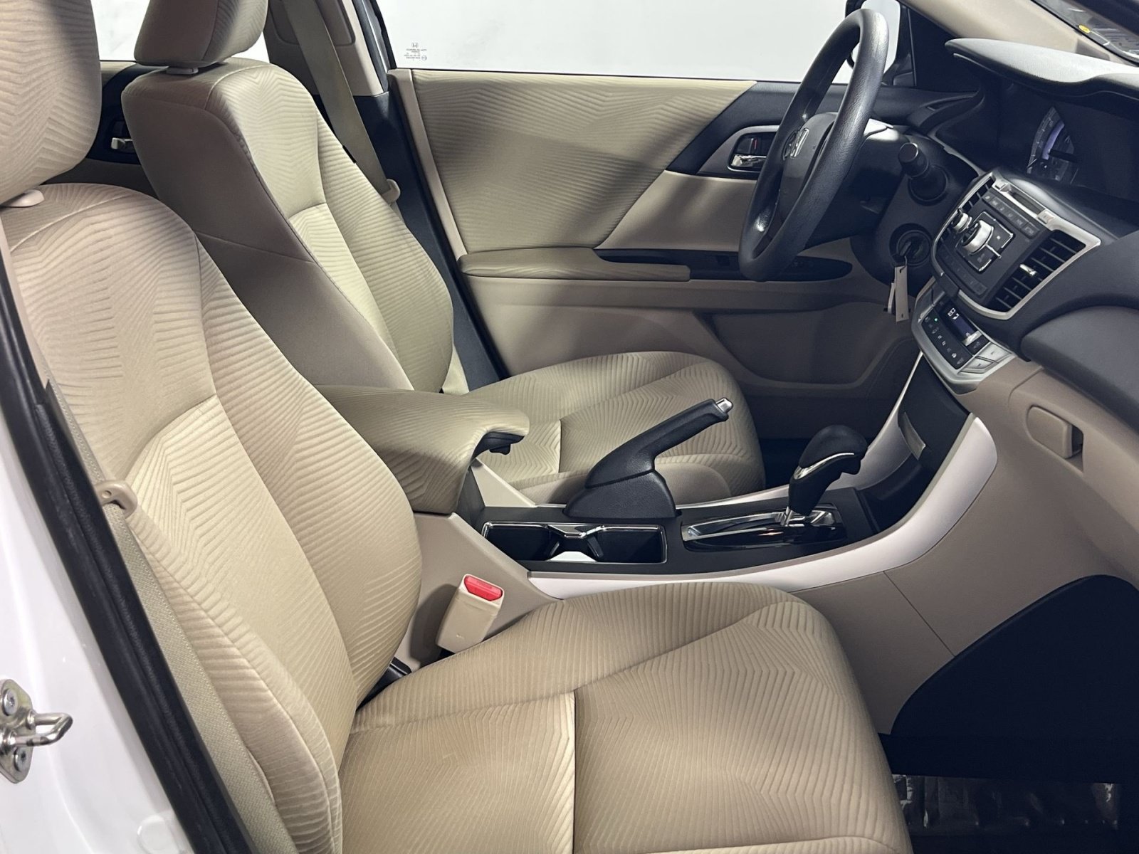 Used 2014 Honda Accord LX image 27