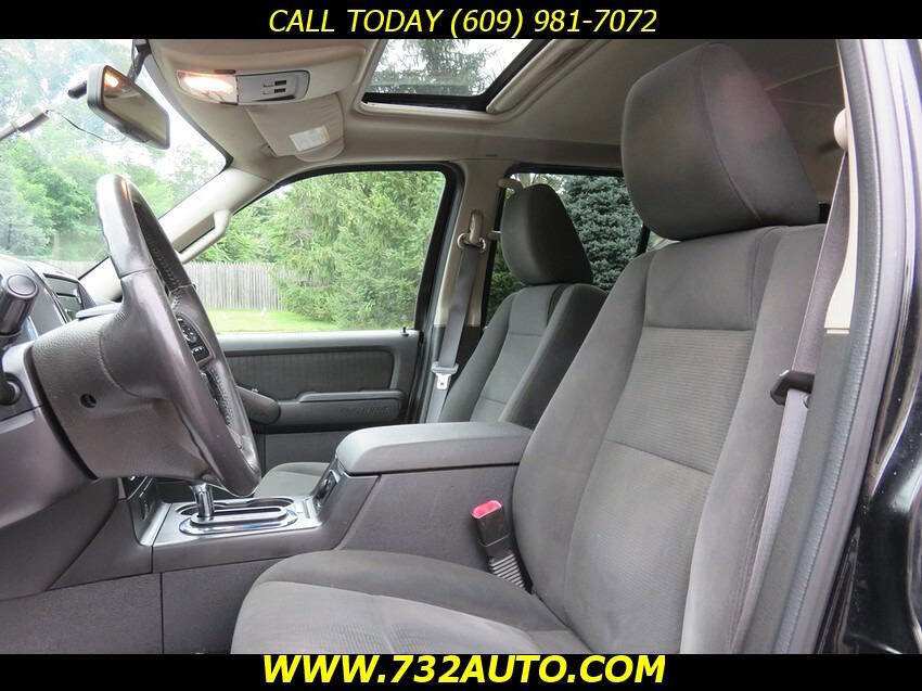 Used 2009 Ford Explorer XLT AWD/4WD image 30