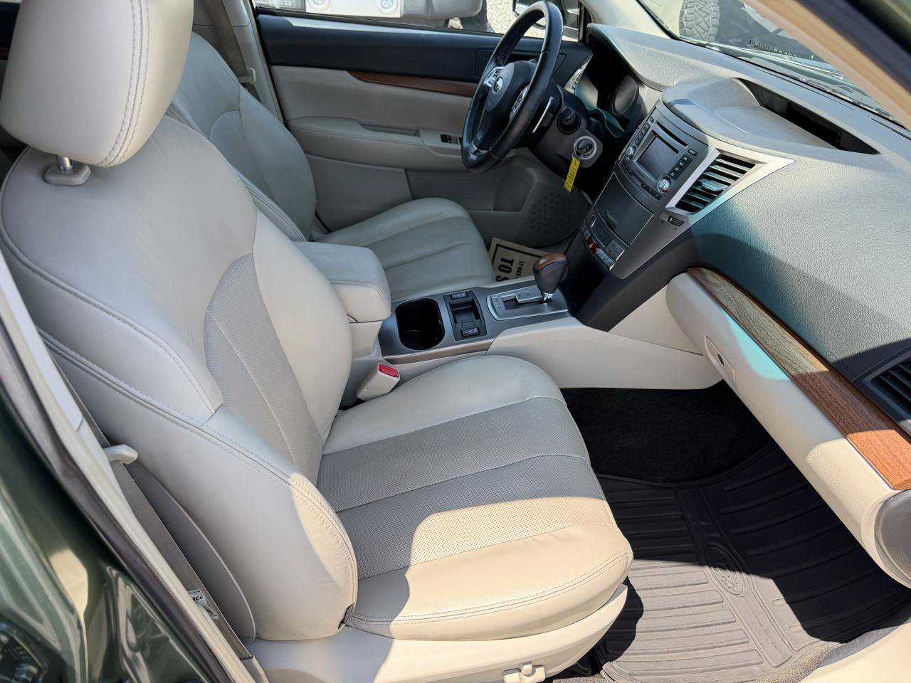 Used 2013 Subaru Outback 2.5i Limited AWD/4WD image 14