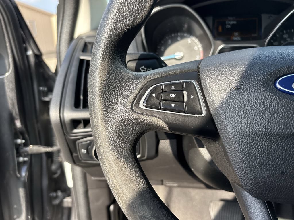 Used 2018 Ford Focus S FWD image 16