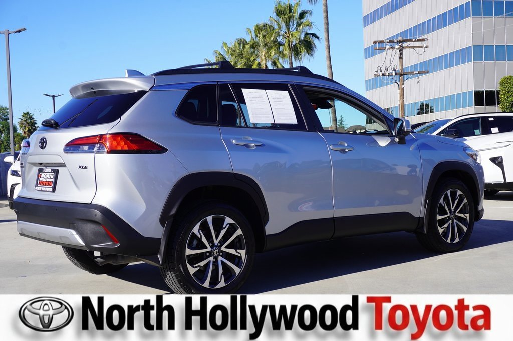 Certified 2022 Toyota Corolla Cross XLE image 7