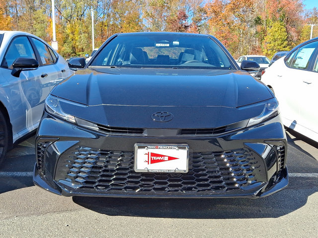 New 2026 Toyota Camry Hybrid image 2