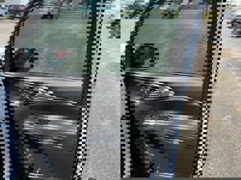 Used 2024 Chevrolet Traverse LS image 31