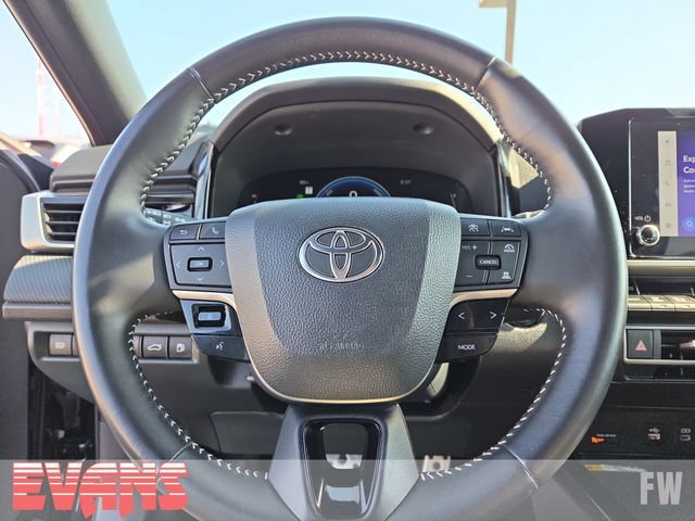 Certified 2025 Toyota Camry SE FWD image 14