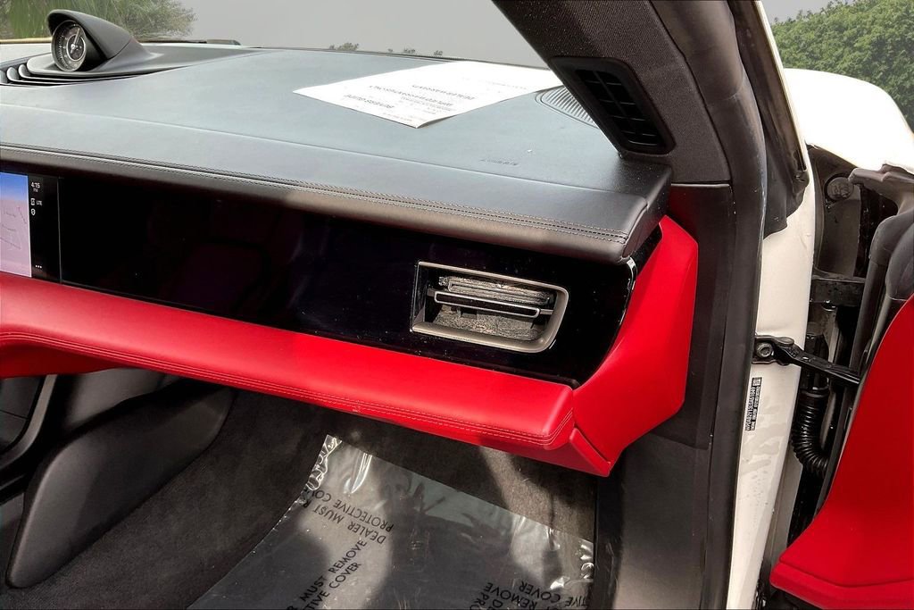 Used 2020 Porsche Taycan 4S image 26