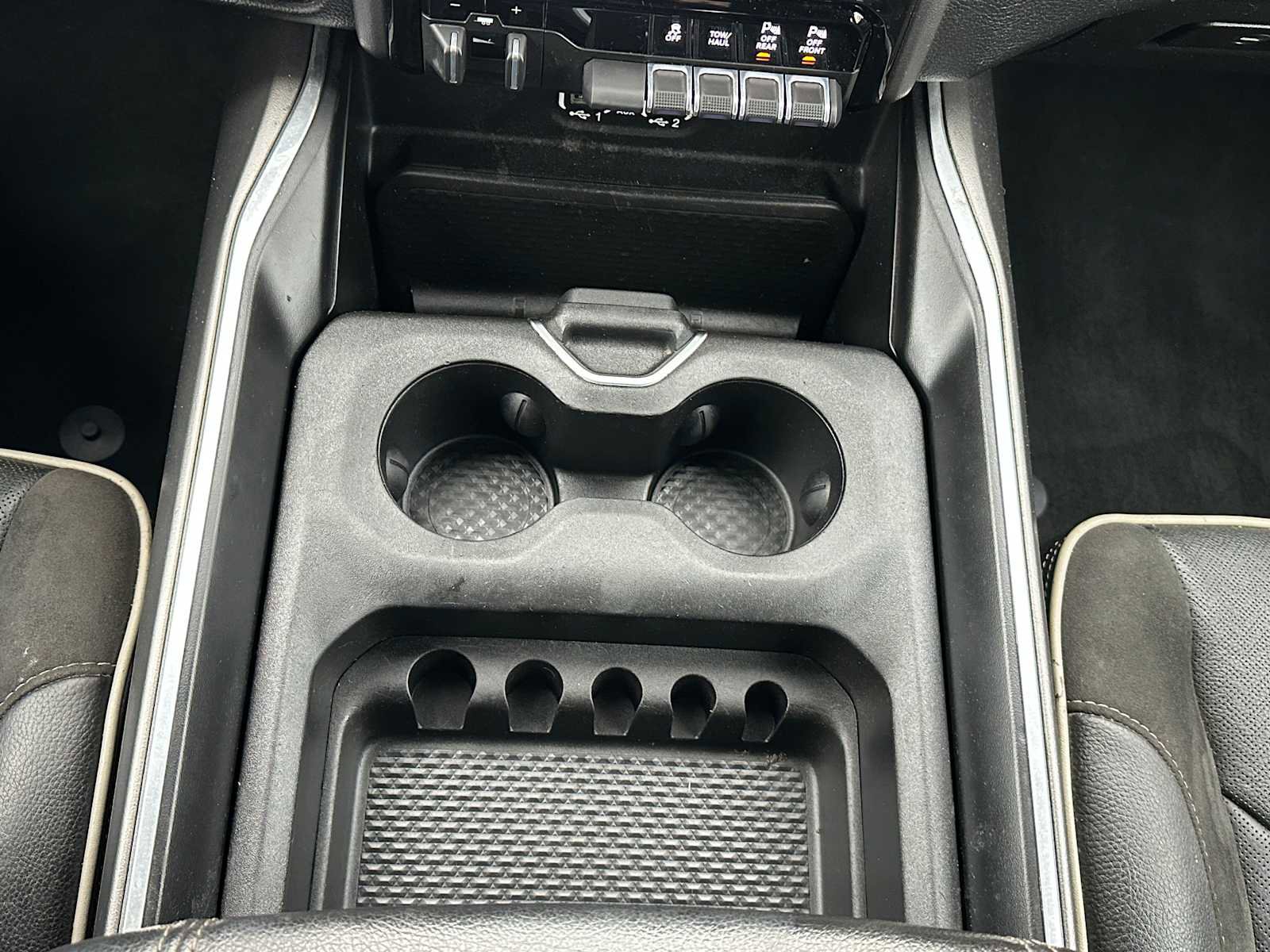 Used 2022 RAM 1500 Laramie w/ Sport Appearance Package image 30