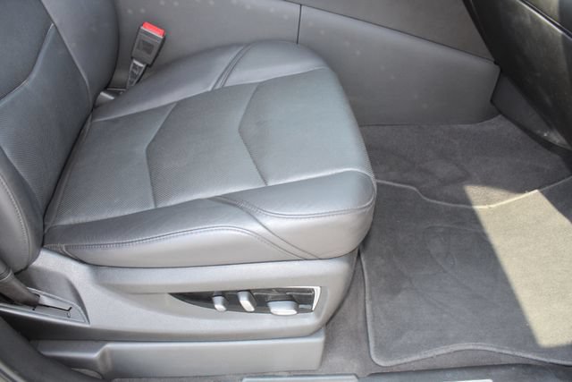 Used 2020 Cadillac Escalade Luxury RWD image 17
