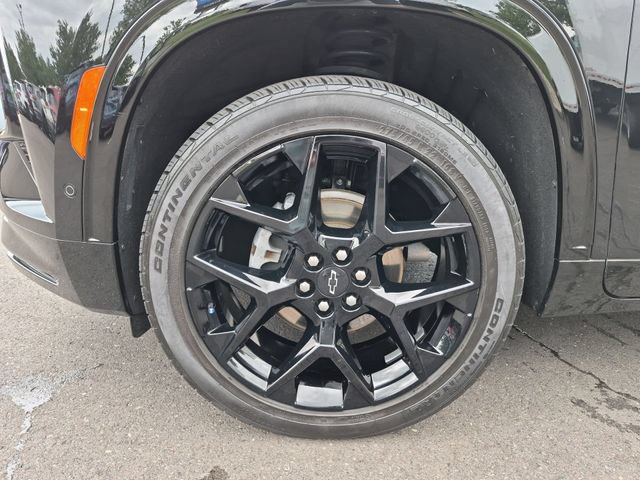 Used 2024 Chevrolet Traverse RS w/ LPO, Floor Liner Package AWD/4WD image 36